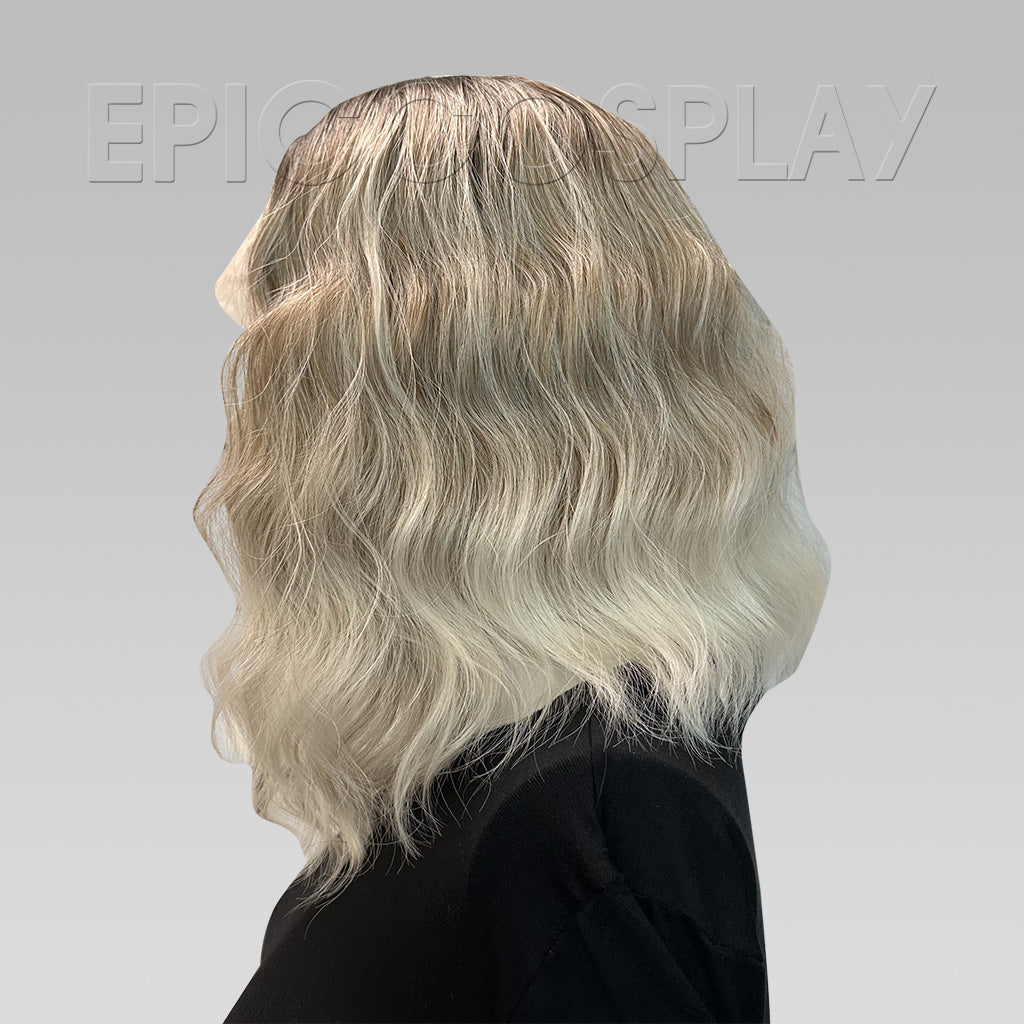 epiccosplaywigs-signature-lace-front-per-cke-blond-lockig image 3