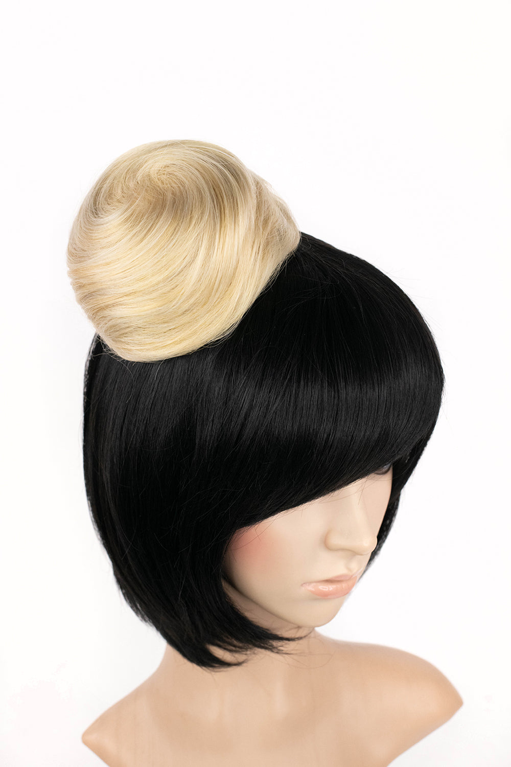 arda-wigs-classic-mega-bun-haarteil-titanium-blonde image 1