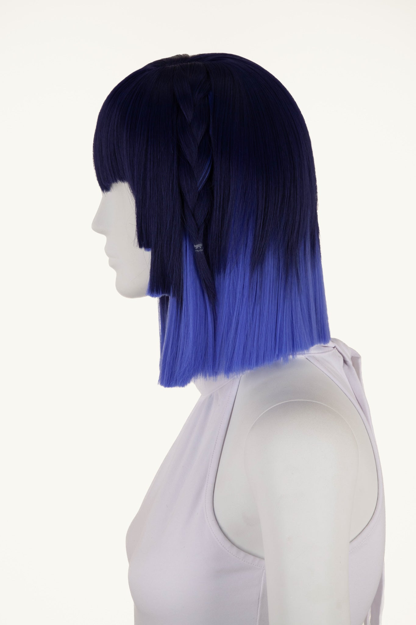 arda-wigs-laney-silky-bob-per-cke-blau-zopf image 2