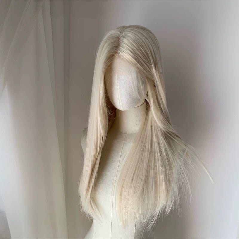 lemailwig-lace-wigs-per-cke-platinblond-65cm-glatt-front-lace image 5