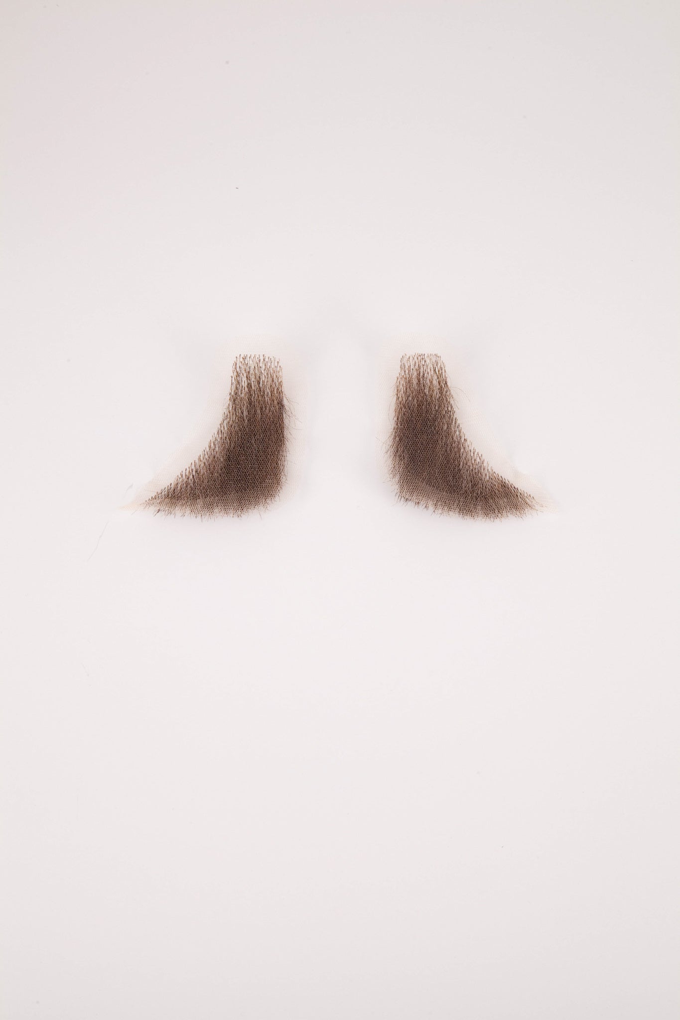 arda-wigs-lucius-facial-hair-koteletten-braun-spanish-brown image 2