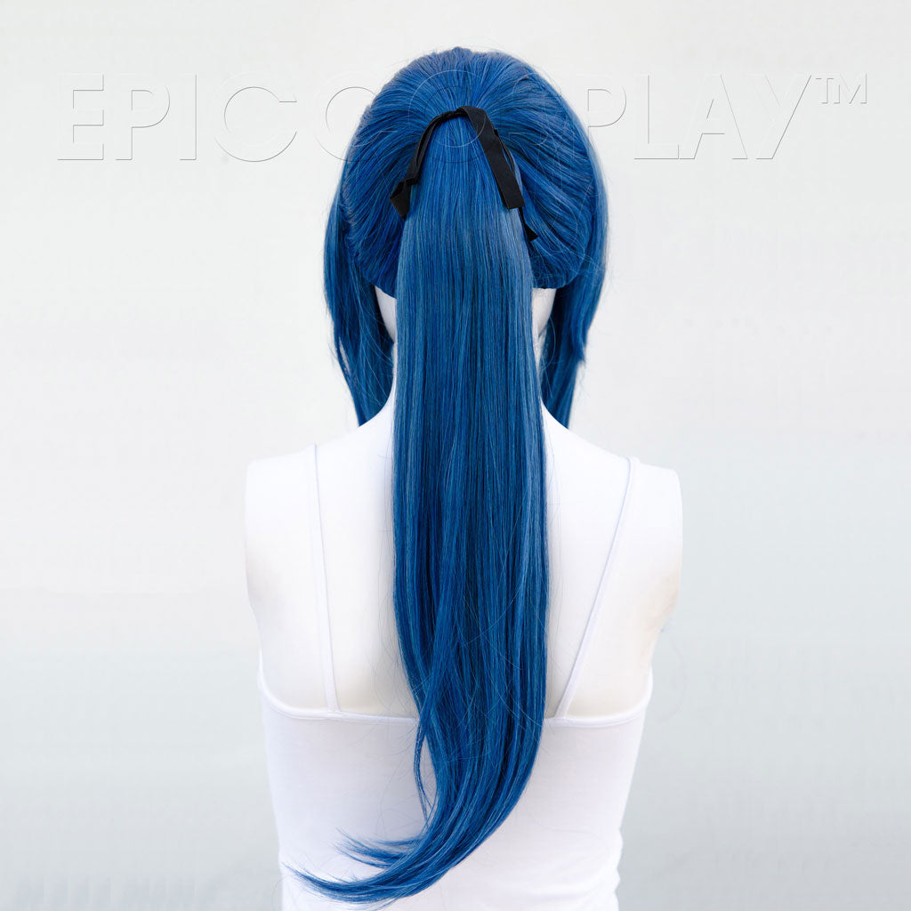 epiccosplaywigs-phoebe-shadow-blue-per-cke-zopf-dunkelblau image 3