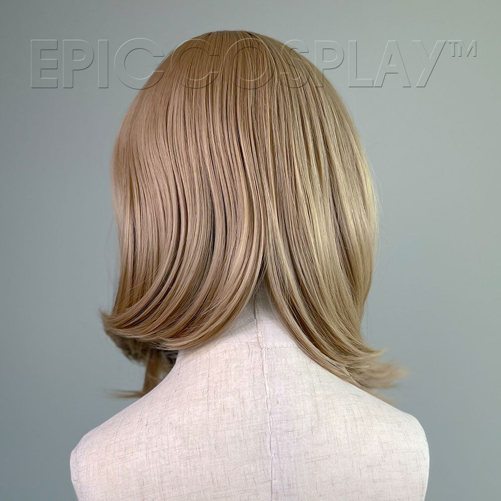 epiccosplaywigs-aura-per-cke-aschblond-bob-16-glatt image 3
