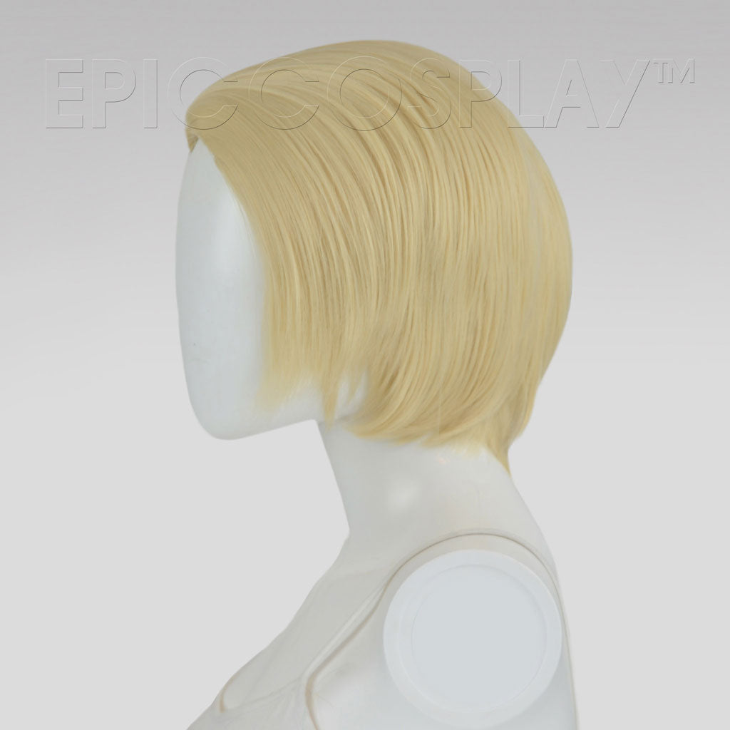 epiccosplaywigs-atlas-natural-blonde-per-cke-kurz-mit-pony image 2
