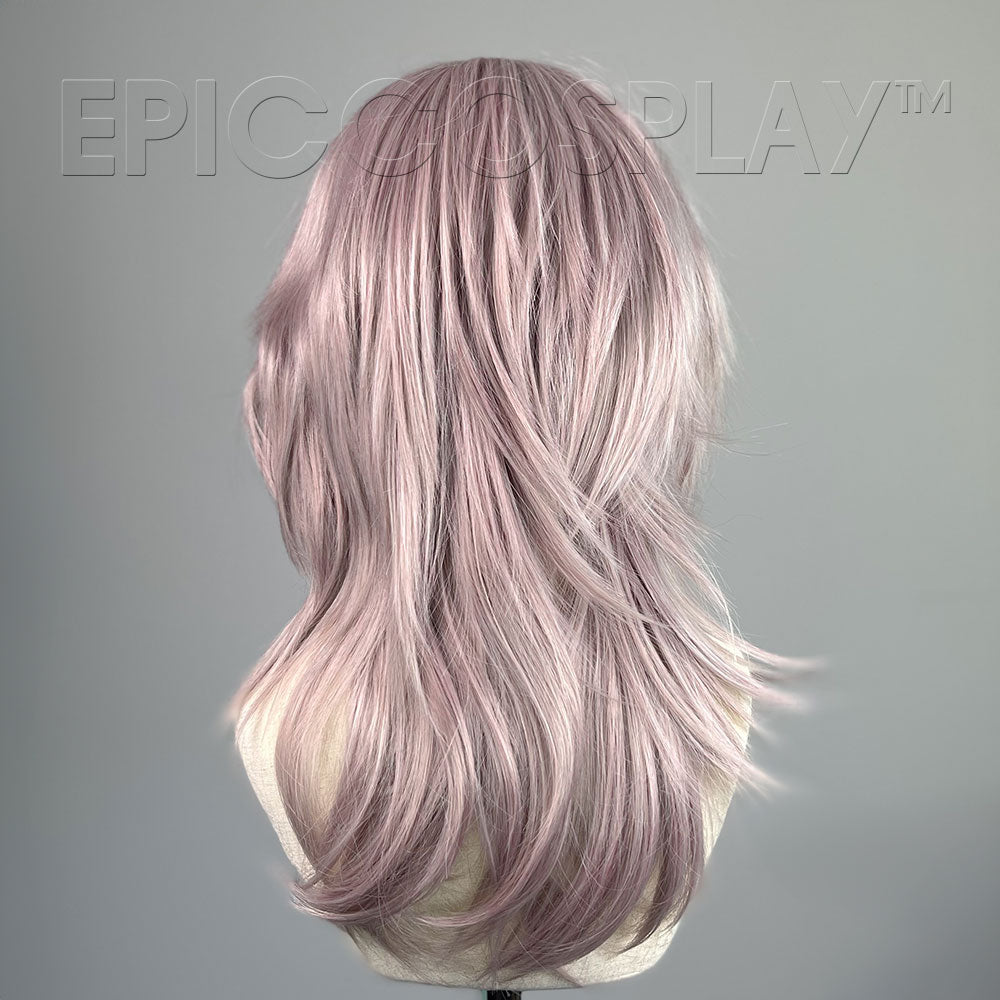 epiccosplaywigs-helios-hazy-grey-cosplay-per-cke-mittellang image 3