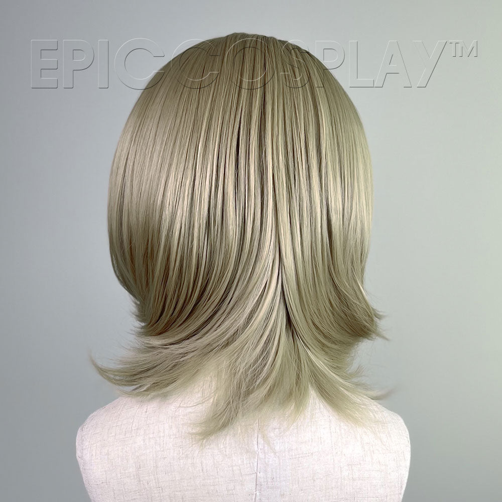 epiccosplaywigs-short-helen-sandy-blond-per-cke-ohne-pony-38cm image 3