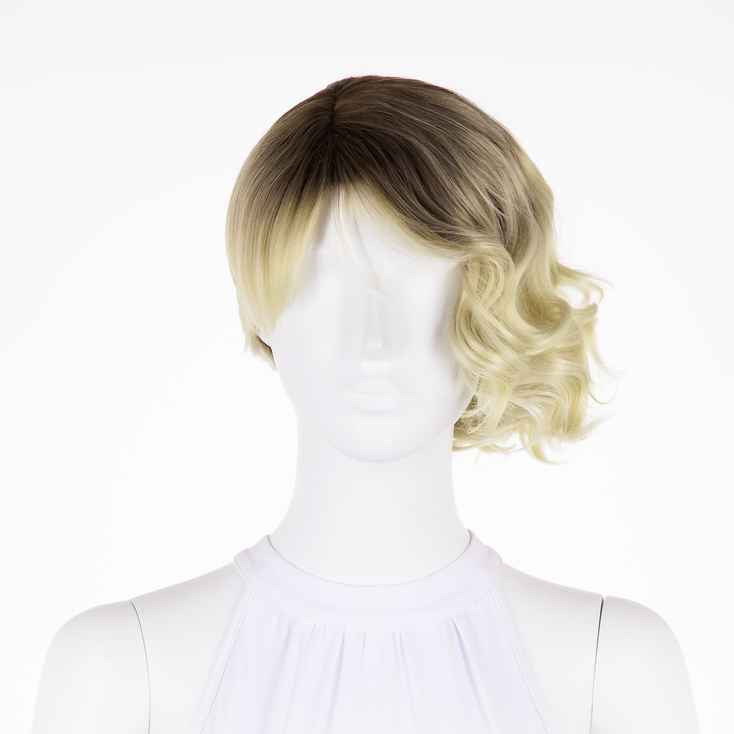 arda-wigs-classic-gwendolyn-lockenper-cke-titanium-blonde image 1