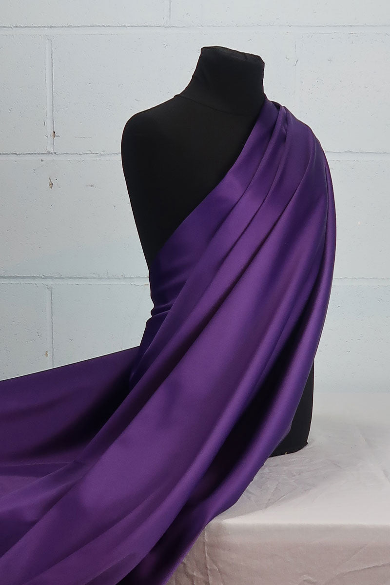 coscraft-fabrics-stretch-duchess-satin-stoff-schwarz-0-5-m image 2