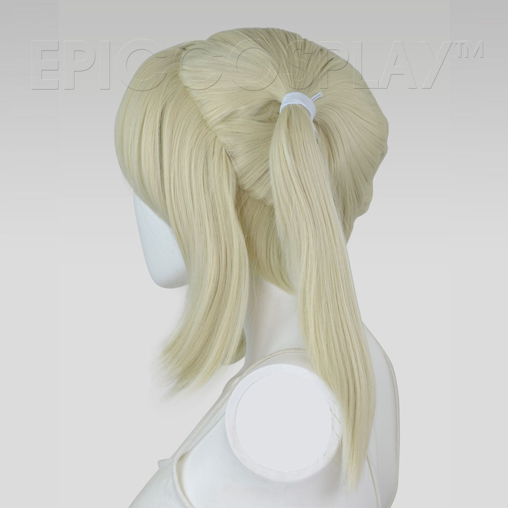 epiccosplaywigs-gaia-platinum-blonde-zopf-per-cke-mit-pony image 3