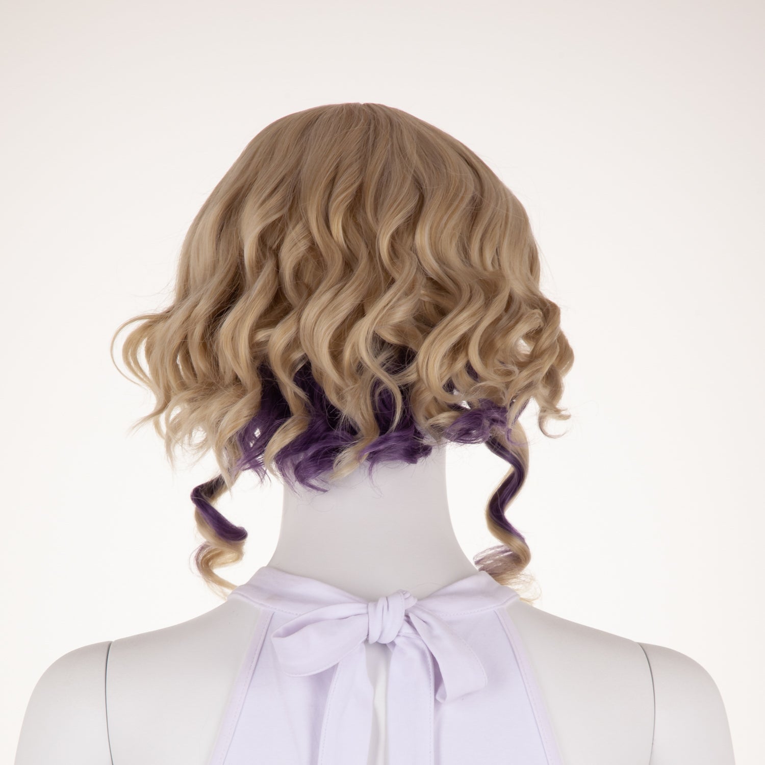 arda-wigs-connie-classic-per-cke-lockig-mit-pony image 4