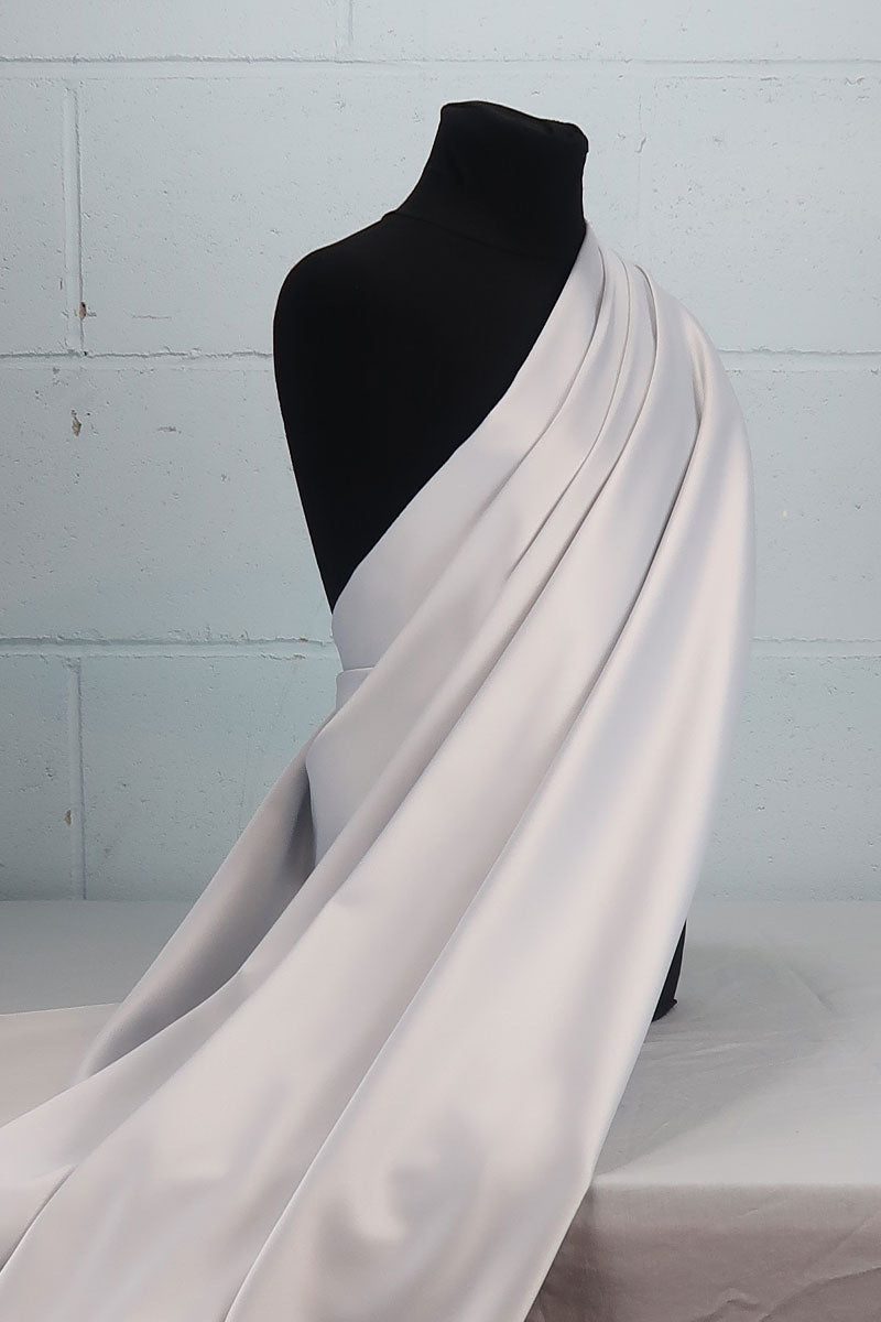 coscraft-fabrics-stretch-duchess-satin-stoff-schwarz-0-5-m image 8