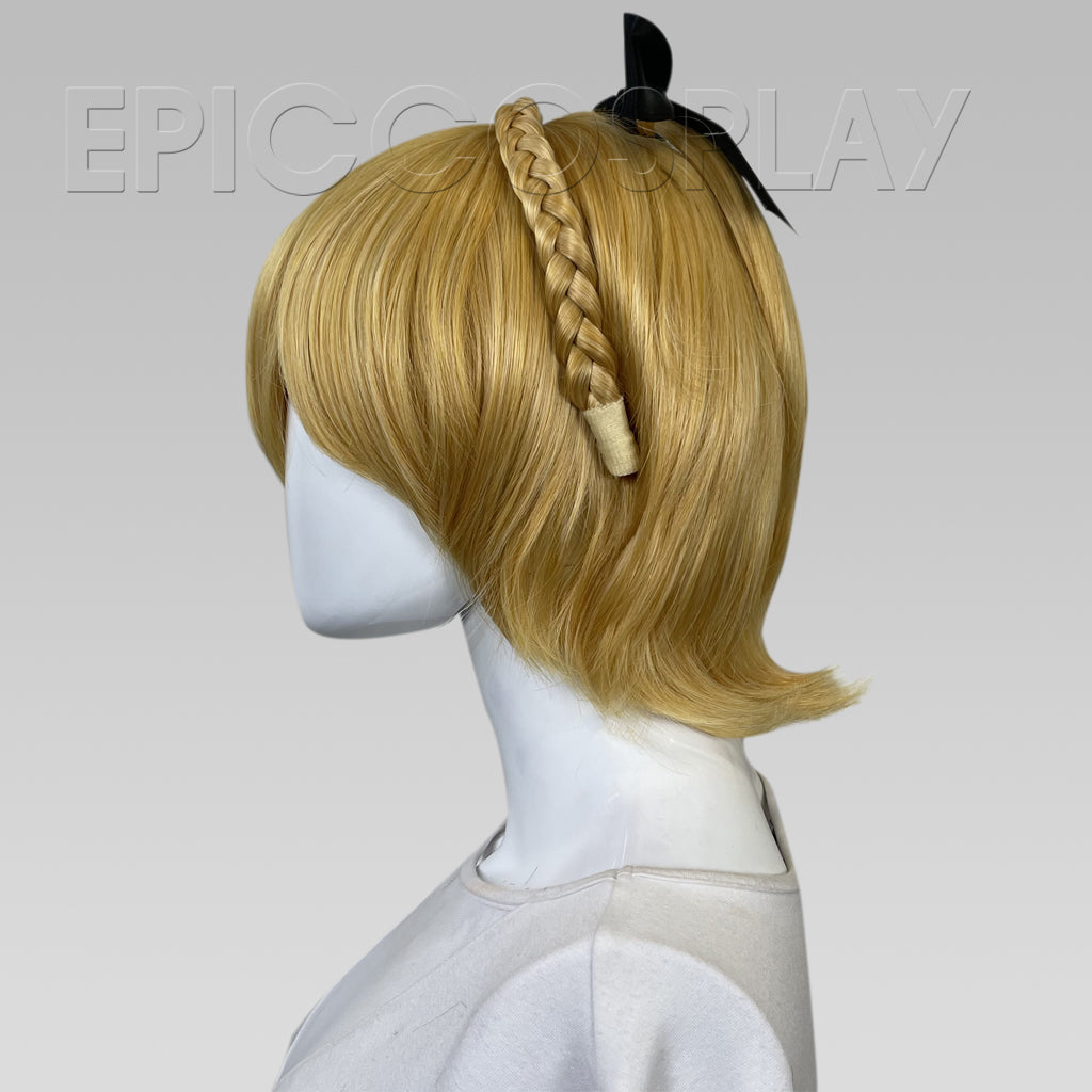 epiccosplaywigs-signature-goldie-kurzhaar-per-cke-blond-mit-zopfband image 3