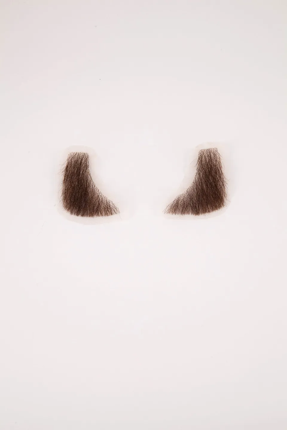 arda-wigs-lucius-facial-hair-koteletten-braun-spanish-brown image 1