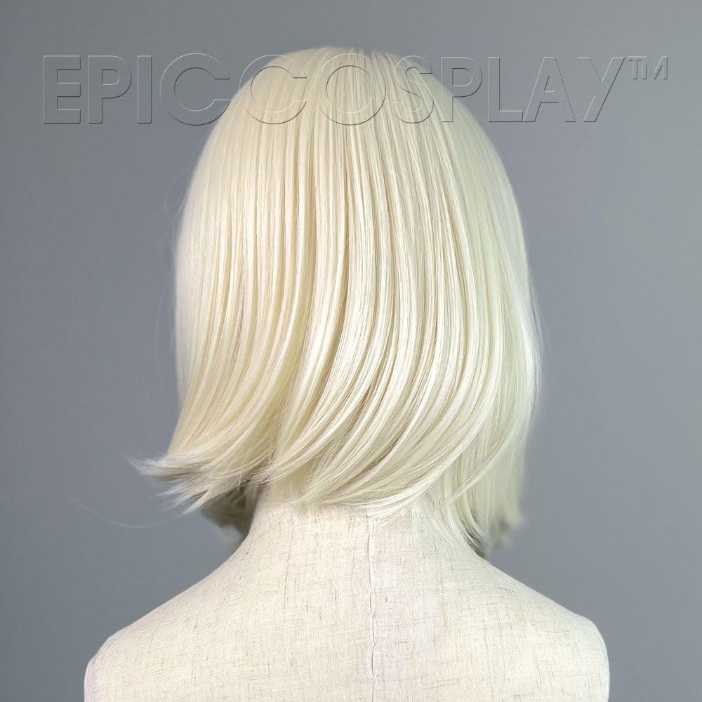 epiccosplaywigs-aura-platinblond-per-cke-bob-kurz image 3