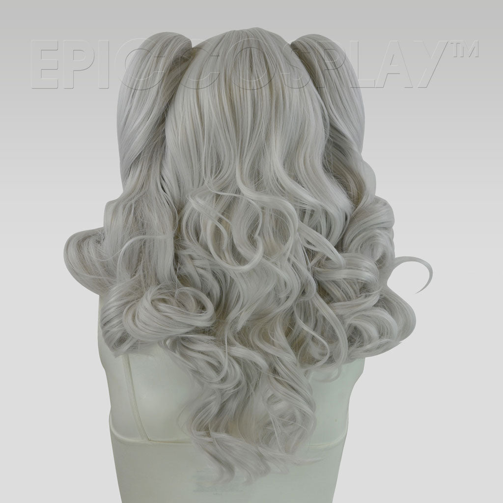 epiccosplaywigs-maia-silver-grey-lockiges-per-ckenset-z-pfe image 2